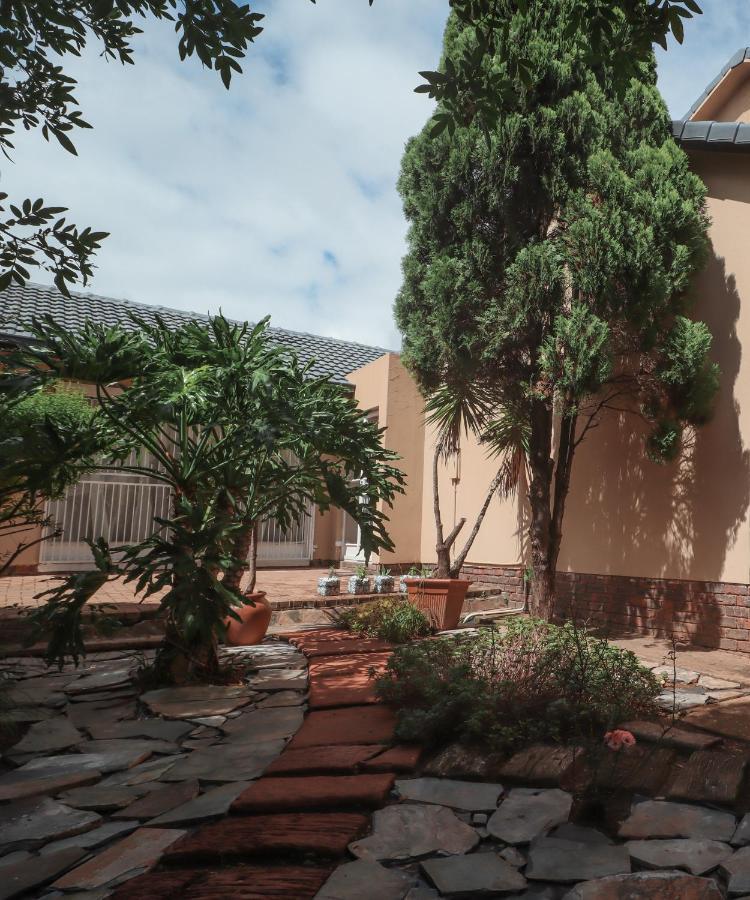 Menlyn Maine: The Exquisite Lunette Pretoria-Noord Exterior foto