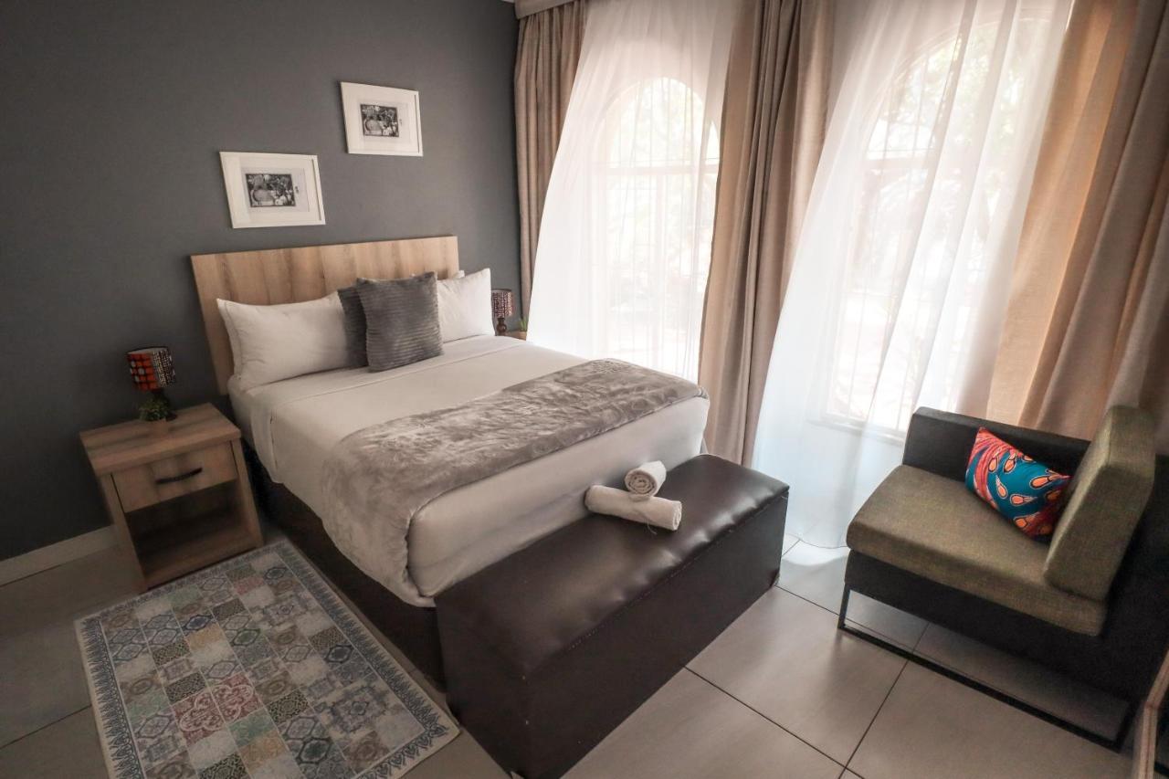 Menlyn Maine: The Exquisite Lunette Pretoria-Noord Exterior foto